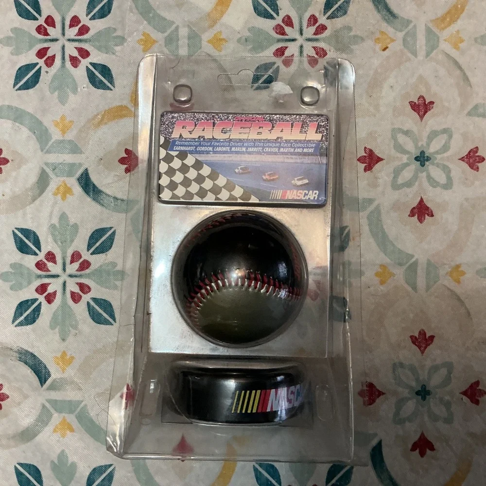 Baseball - Picture 4 of 5